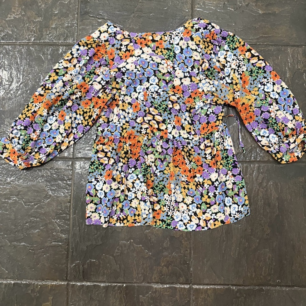 Dear John Multicolor Floral Blouse Size Small Cottagecore Preppy Top - Picture 11 of 11